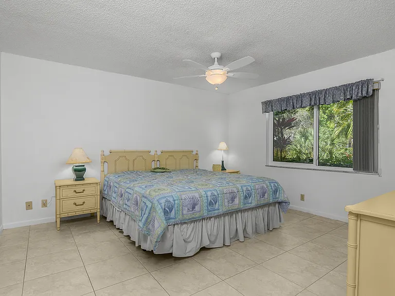 190 Palm Dr #5-1 — Photo 19
