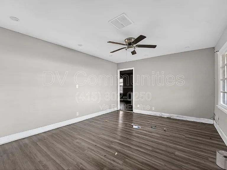 3901 Dakota Trl — Photo 30