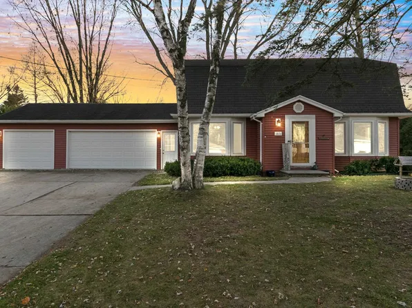 1571 View Ln, Green Bay, WI 54313