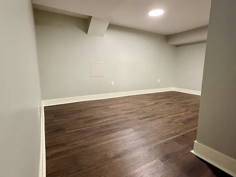 302 N State Ave — Photo 14