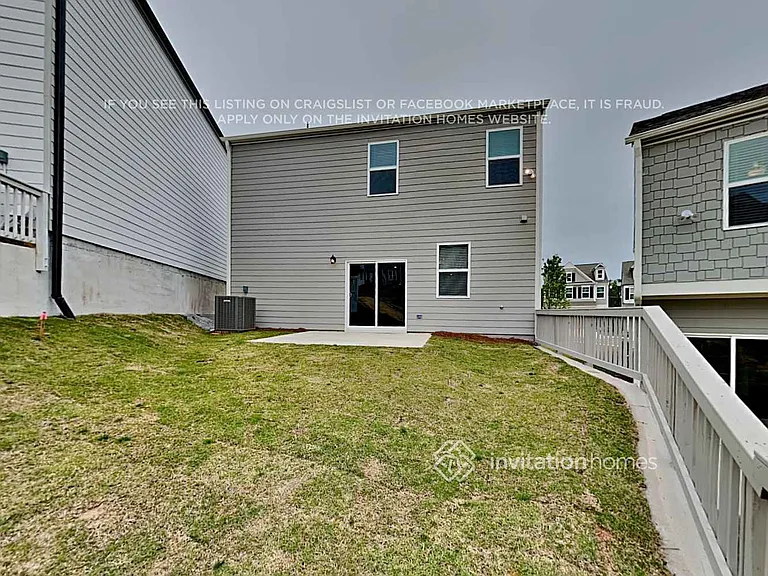 136 Webster Cir — Photo 19