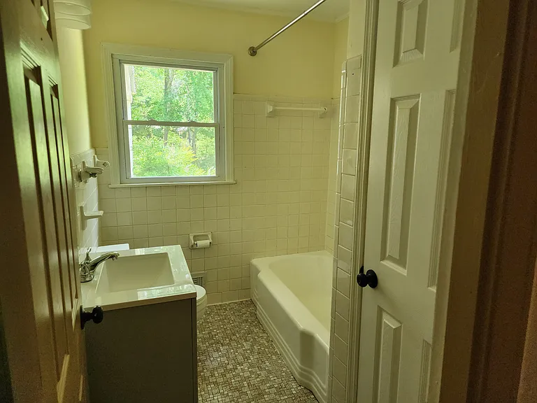 108 Mountain View Dr — Photo 10