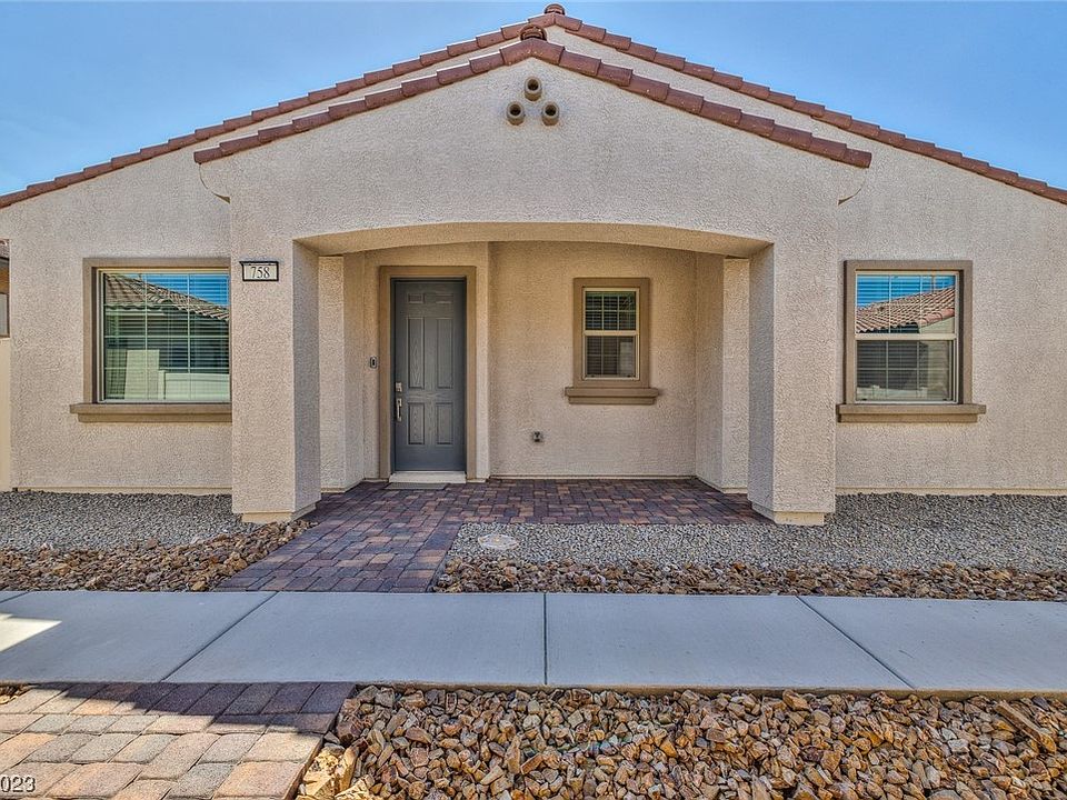 1st image of 758 Iris Desert St