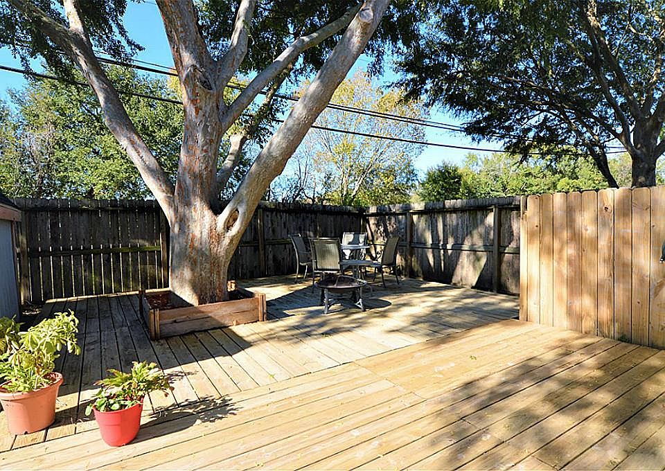 1st image of 2602 Sweetgum St