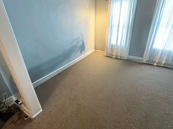 (undisclosed Address)