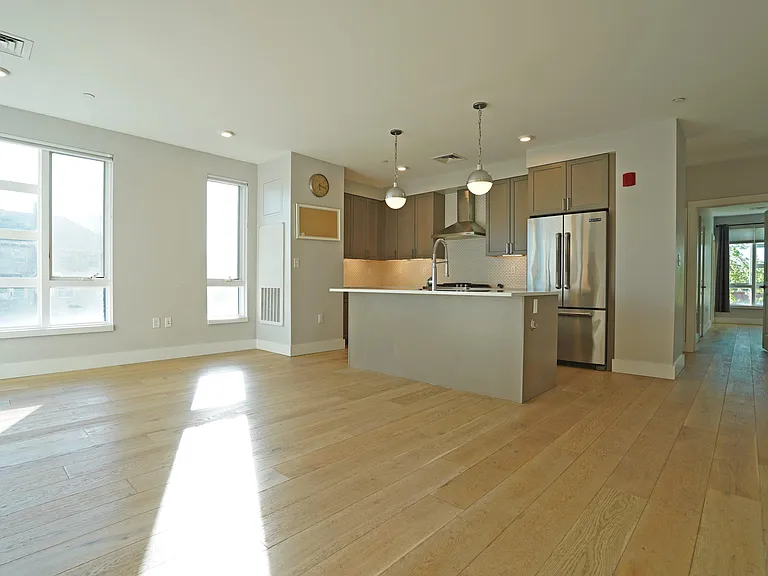 1650 Commonwealth Ave #303 — Photo 3