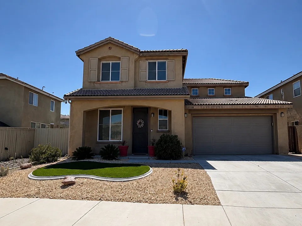 15188 Riverview Ln