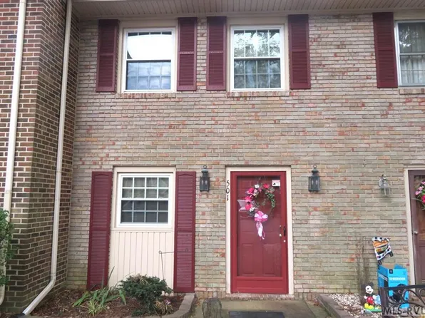 501 Cambridge Ct, Roanoke Rapids, NC 27870