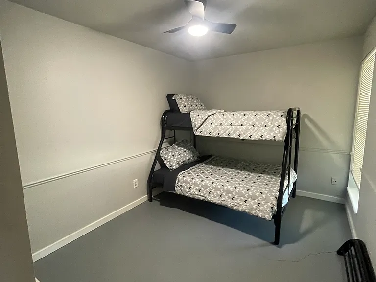 453 E 2015 N — Photo 5