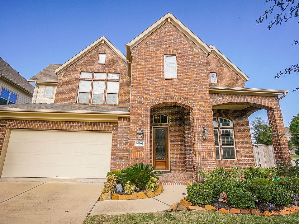 1st image of 20202 Parker Bend Ln