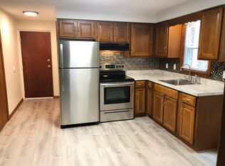 12 Feeding Hills Rd APT C6, Southwick, MA 01077