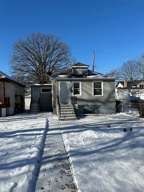12346 S Lafayette Ave photo 1
