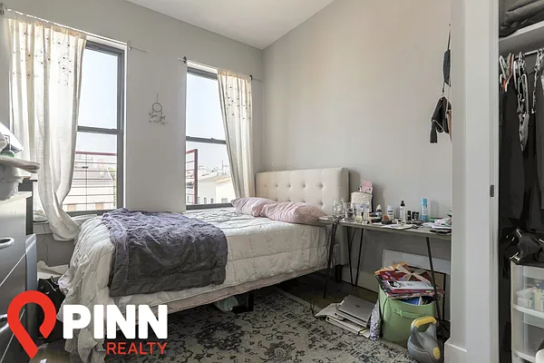 Rented by Pinn Realty | media 12