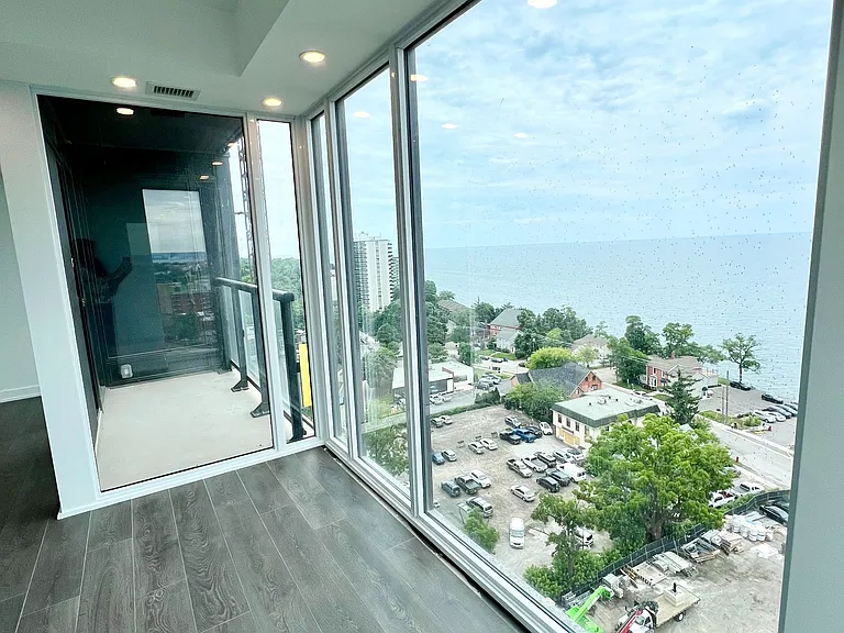 370 Martha St #1307 — Photo 22