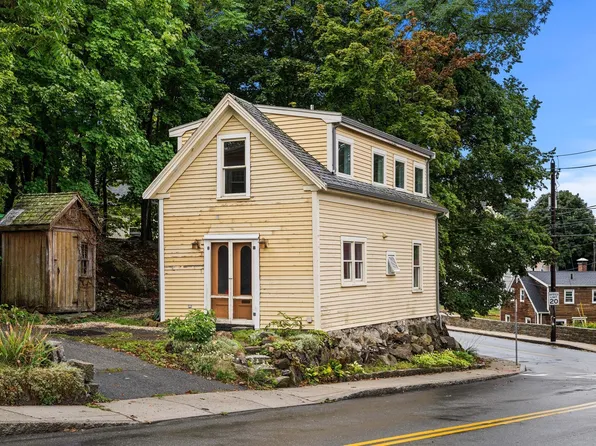 1105 Washington St, Gloucester, MA 01930