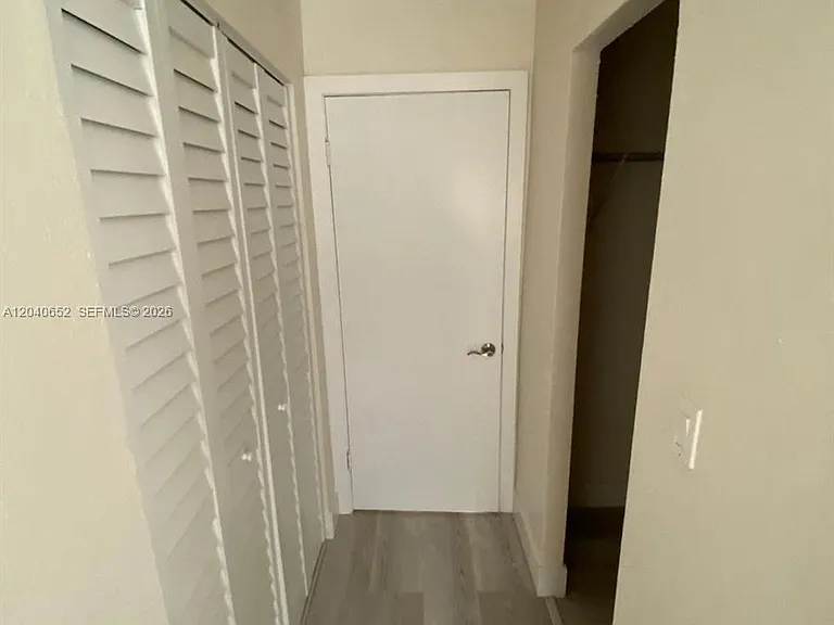 1939 Jefferson St #102 — Photo 5