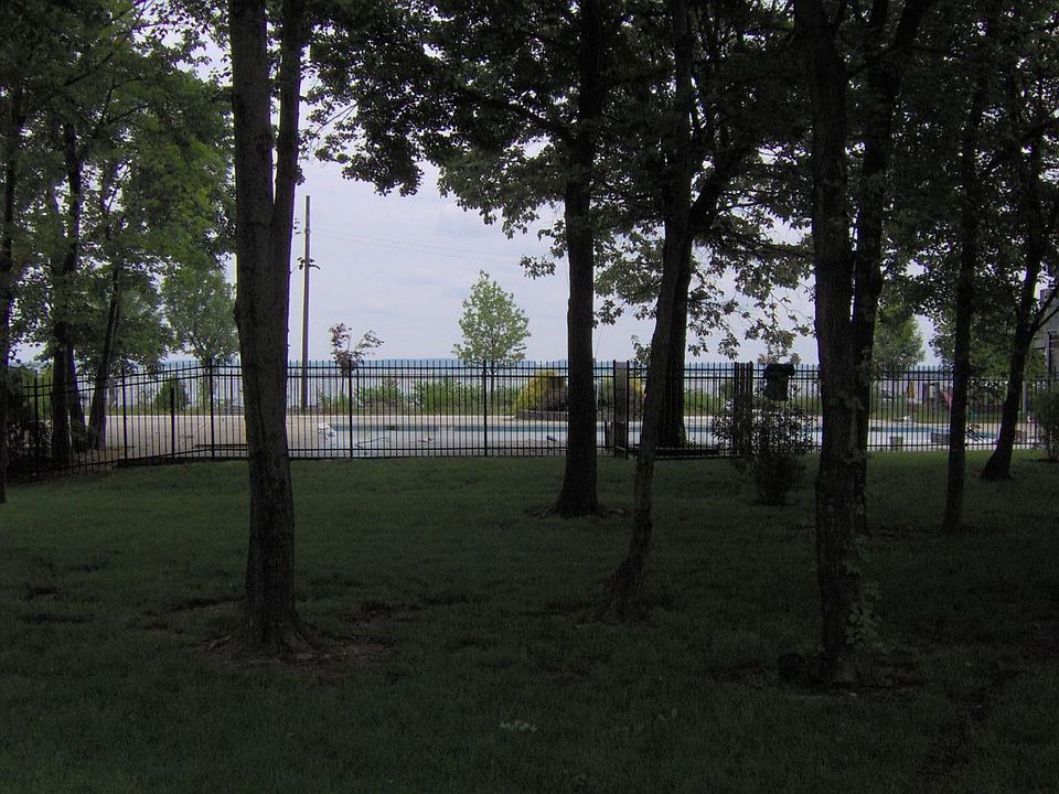 Community Pool Park