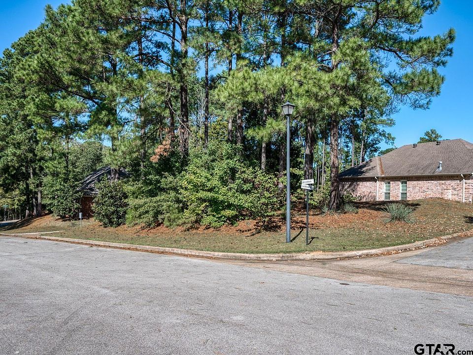1st image of 1104 Laurelwood Dr