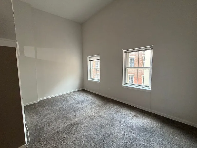 237 Chestnut St #1-411 — Photo 6