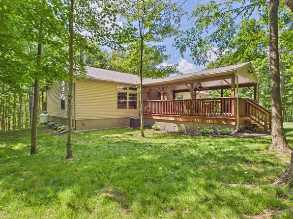 94 Davey Rd, Roaring Branch, PA 17765