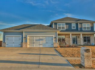 1423 Gambier Terrace Ct, O'Fallon, IL 62269