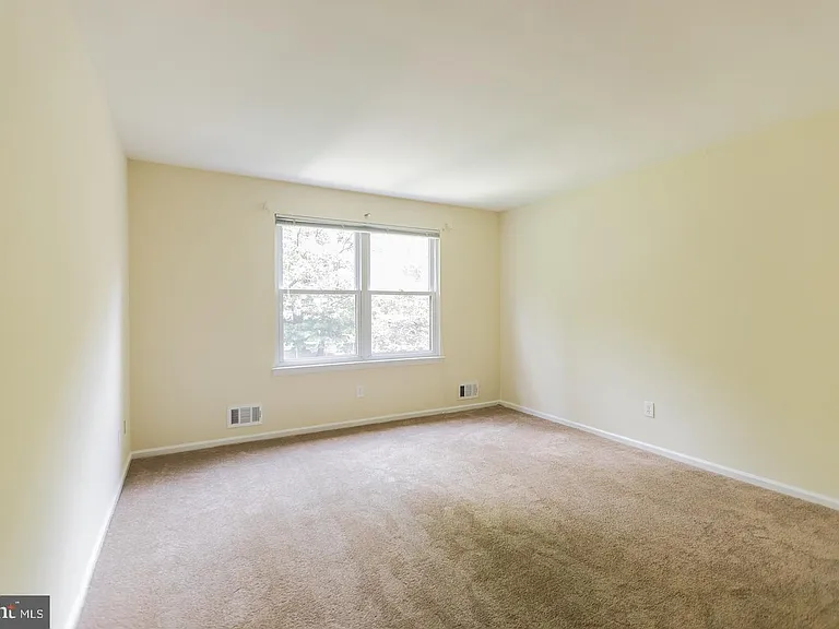 13 Heather Ct — Photo 12