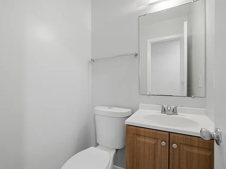 398 Harry S Truman Dr — Photo 5