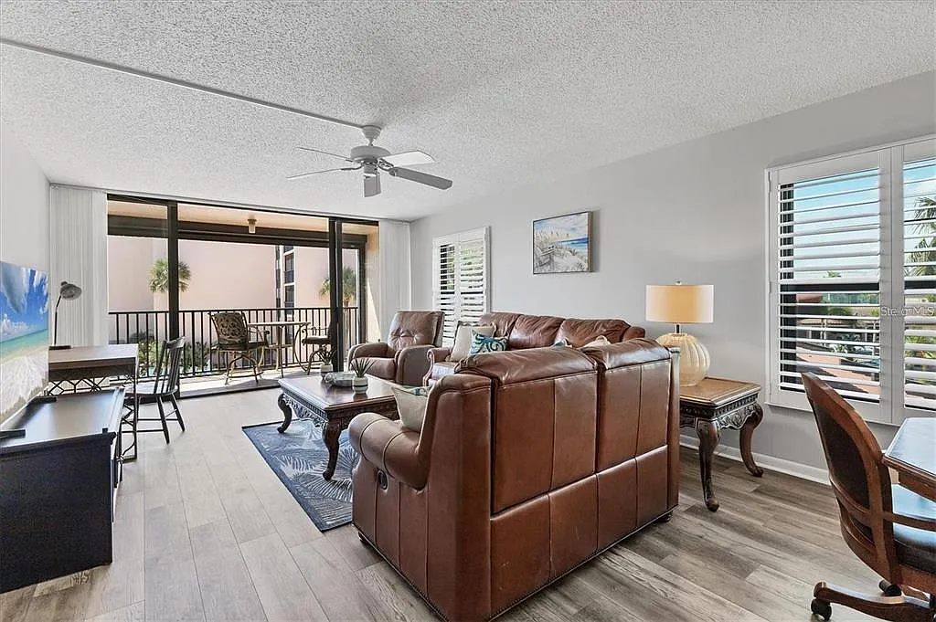 6480 Midnight Pass Rd — Photo 3