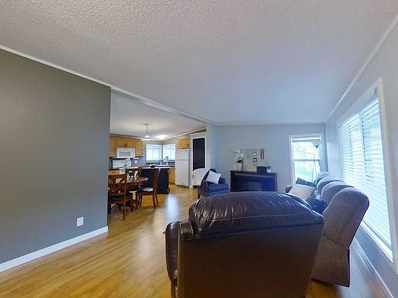 3rd image of 1600 Strachan Rd SE #34