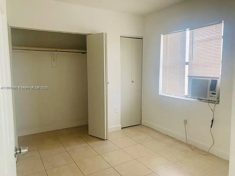 401 N Dixie Hwy #6 — Photo 5