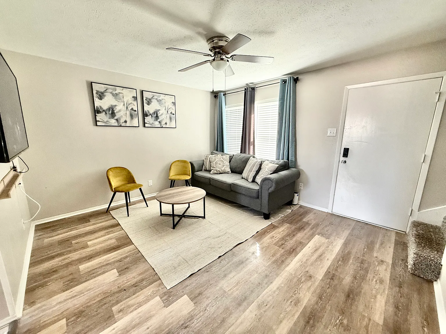 2 bed, 1008 sqft, $1,250 — Photo 2