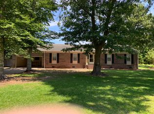 9 Tanglewood Dr, Elizabeth City, NC 27909