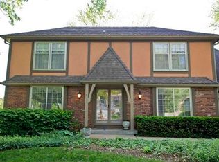 10244 Century Ln, Lenexa, KS 66215