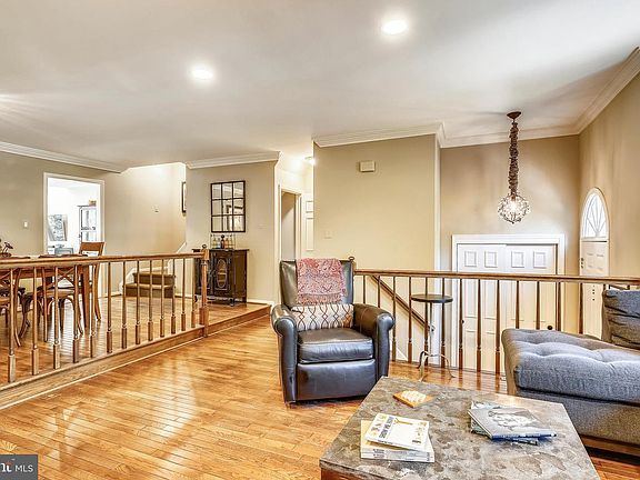 4th image of 3007 Oakton Meadows Ct