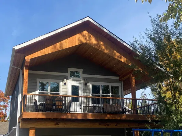 85 Greenwood Ave, Sagle, ID 83860
