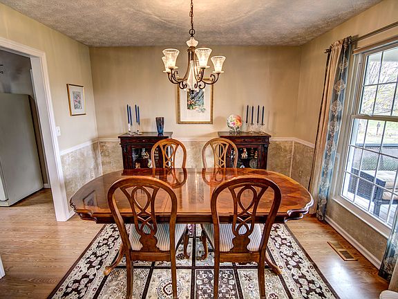 4th image of 3641 Crab Orchard Ave