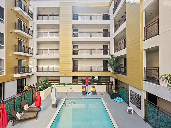 4th image of 2939 W Leeward Ave Unit 307