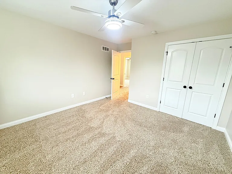 611 Knob Hill Rd — Photo 12