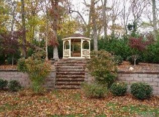 12 Harvard Rd, Shoreham, NY 11786