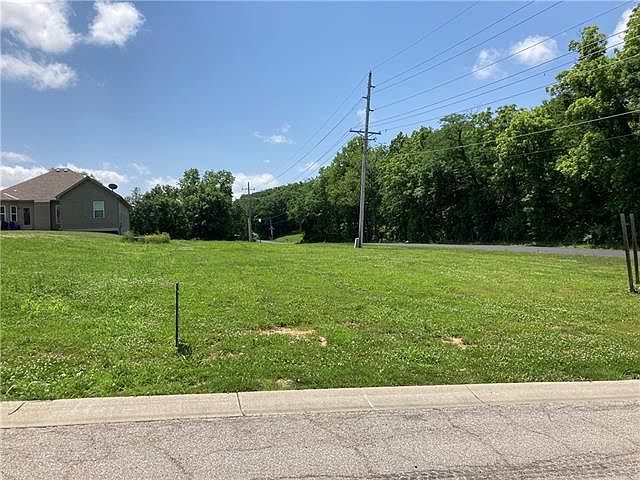1st image of 4000 Greywood Ln