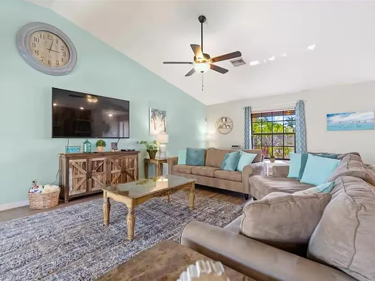 27439 Pollard Dr — Photo 4