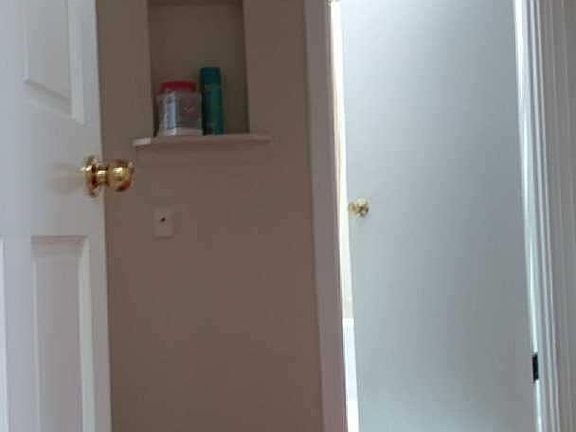4th image of 2459 42nd Ave