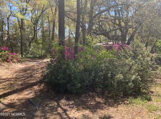 25 SW 25th St #4, Oak Island, NC 28465