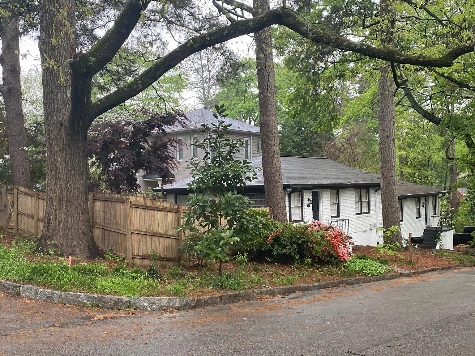 803 Piedmont Way NE — Photo 4