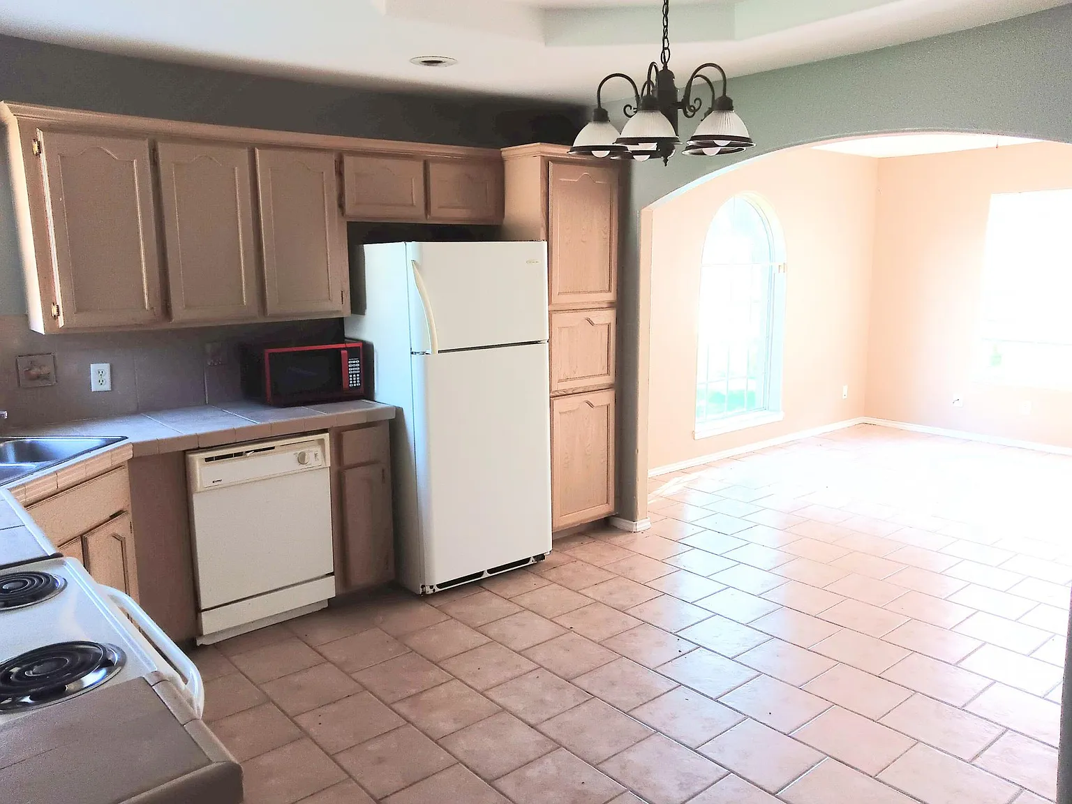 2 bed, 945 sqft, $850 — Photo 3