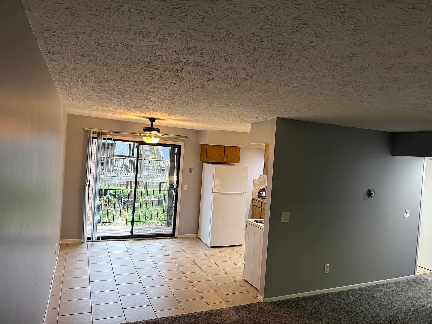 3405 Holiday Ct — Photo 3