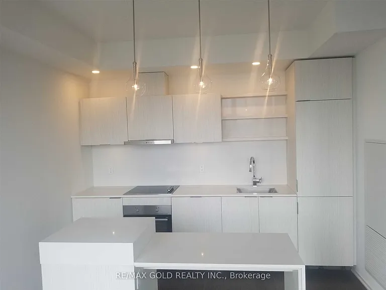 16 Bonnycastle St #2303 — Photo 5