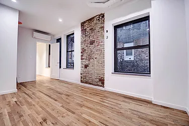 Rented by Urbane Brokerage