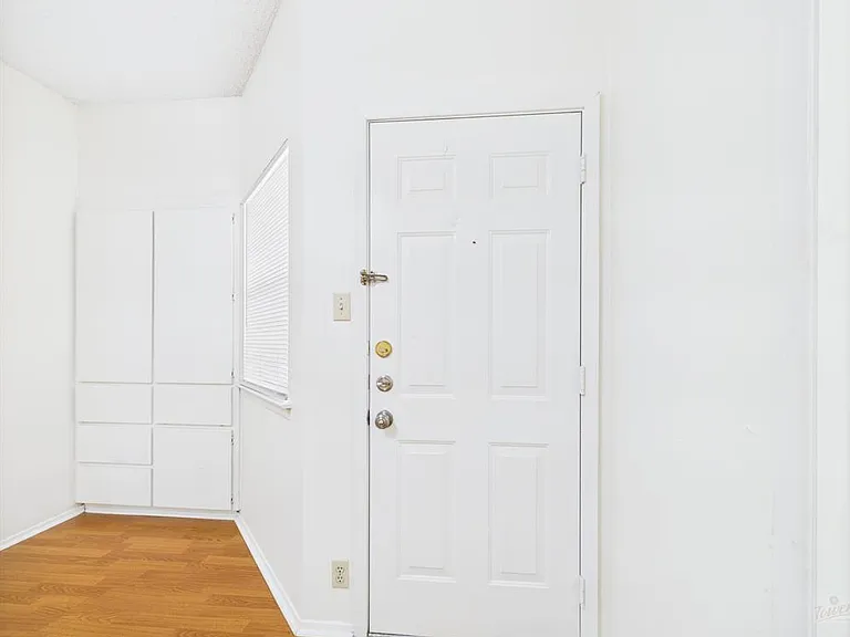 2604 Salado St #304 — Photo 10