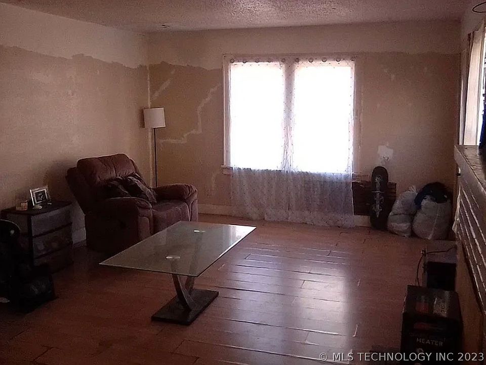 2815 Columbus St, Muskogee, OK 74401 MLS 2302066 Zillow